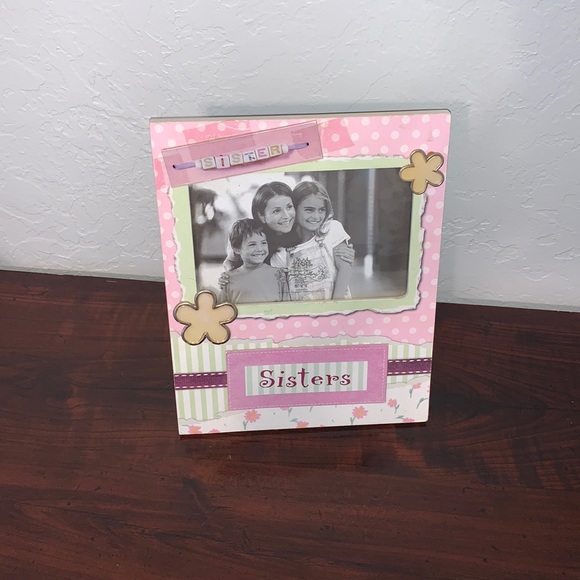 Sweet Sister scrapbook looking picture frame. 6 x 4 picture. - Picture 1 of 3